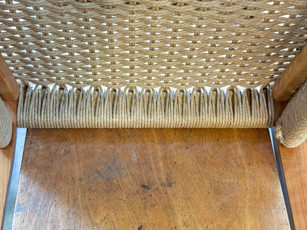 back rail detail